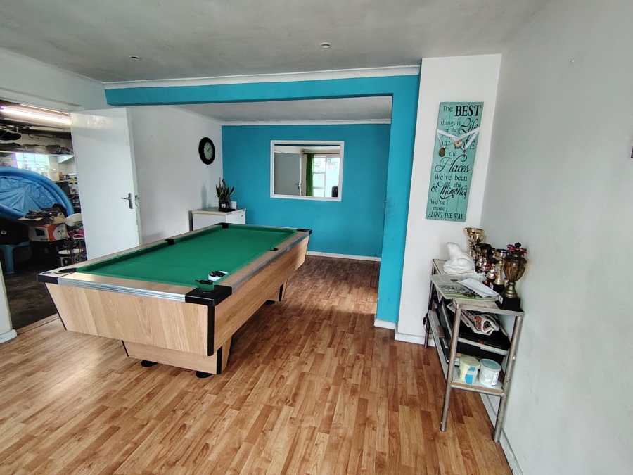 4 Bedroom Property for Sale in Weltevreden Valley Western Cape